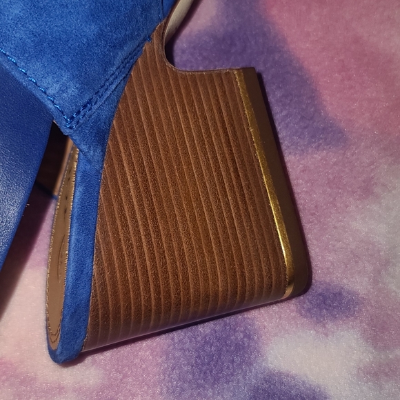 Tory Burch Sandals - Picture 9 of 11